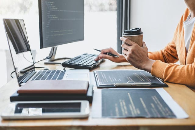 自動採点が変える教育現場の未来と公正な評価への革新の波